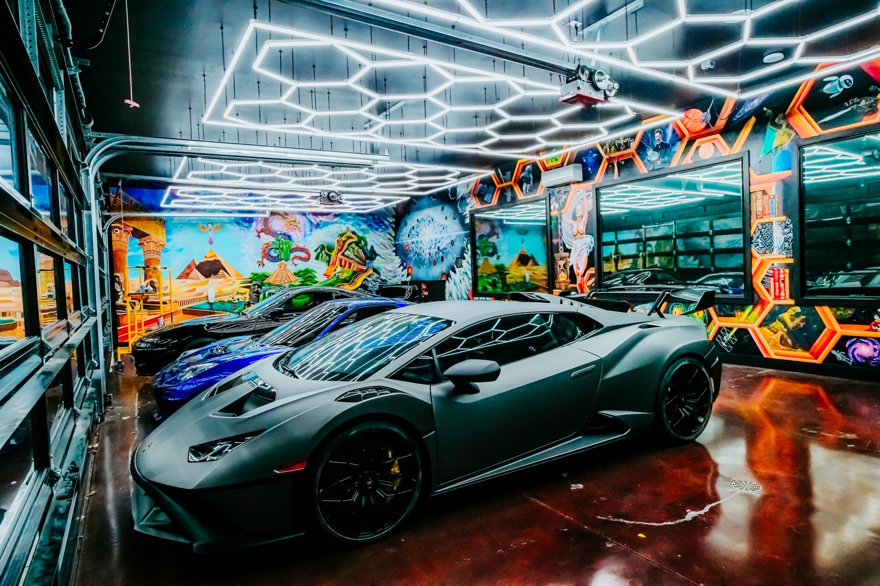 Garage mural detail